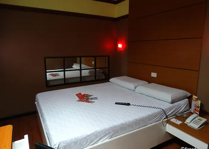 Sogo Quirino فندق 2*